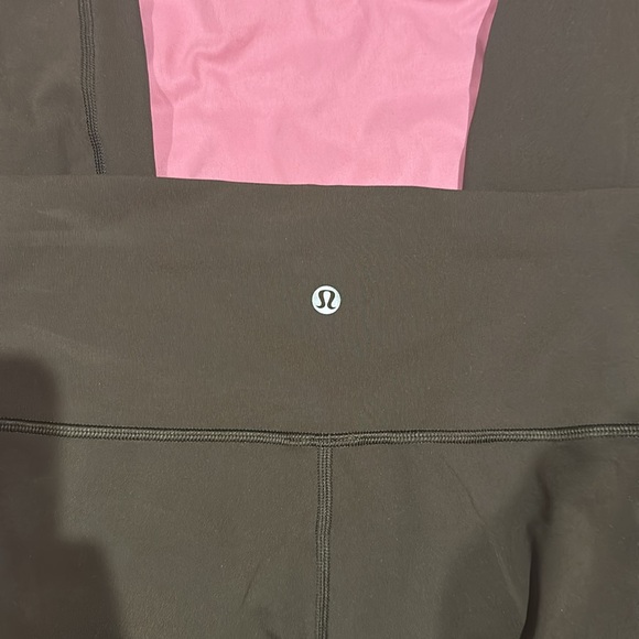 Wunder Under High-Rise Tight 28 inch Full-On Luxtreme Dark Olive - Picture 4 of 7